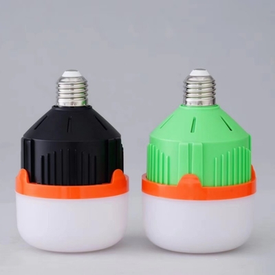 Nieuw ontwerp Snel opladen Hoog vermogen Lange werktijd LED Noodlamp E27 B22 basis Hoog helder